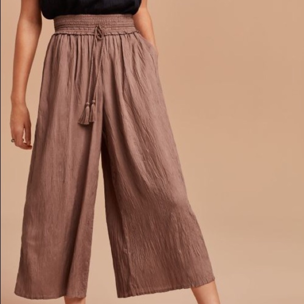 Aritzia • “Nanterre” Pant in Nutmeg